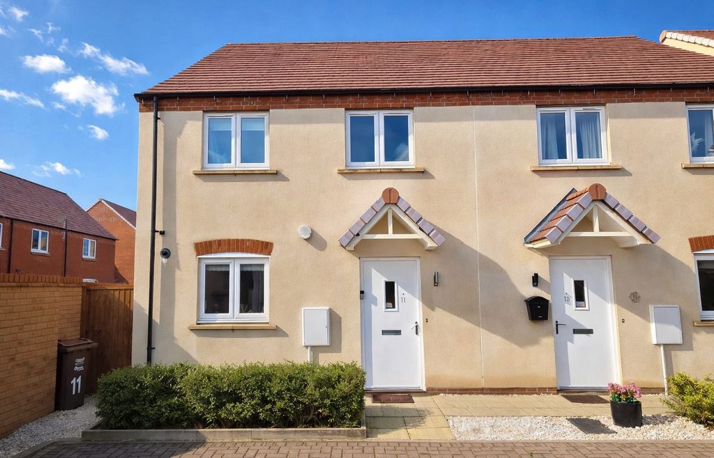 Property photo 1 of 15 Front Main