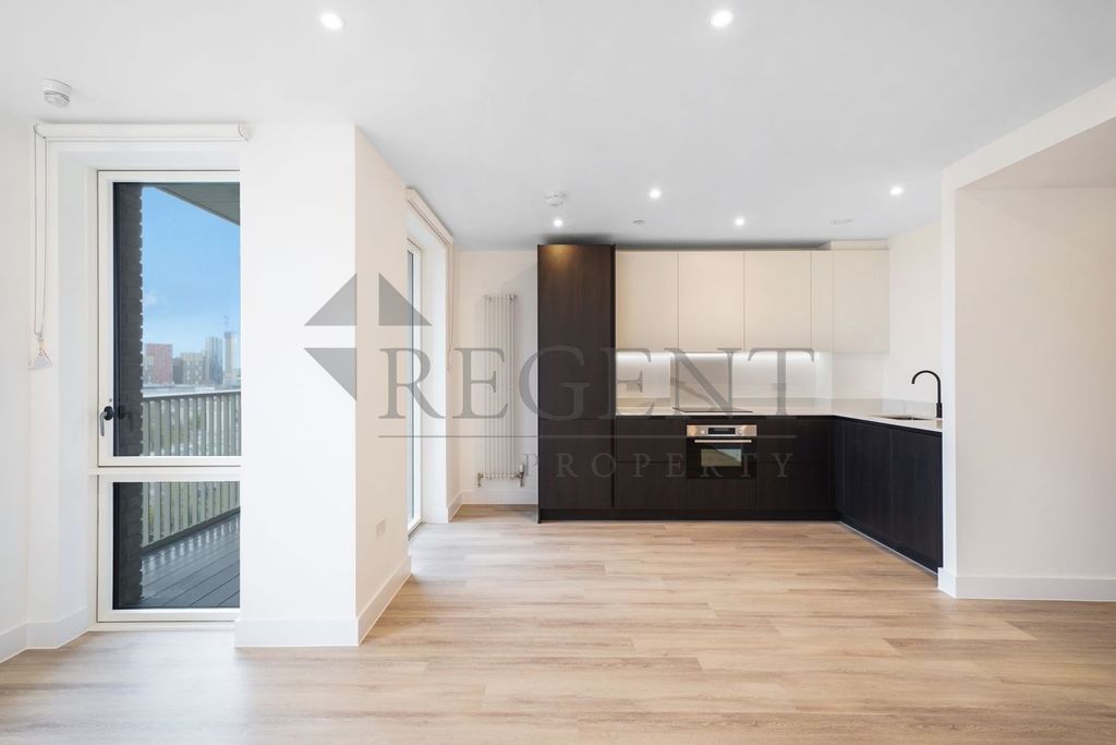 Property photo 1 of 9 Open Plan
