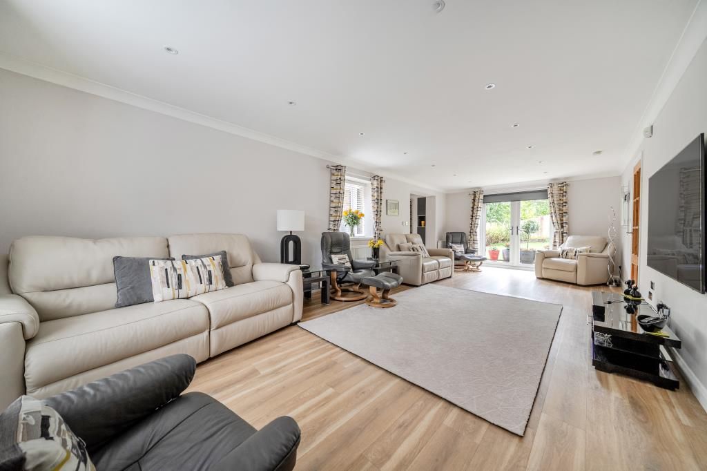 Property photo 2 of 16 Reception Room