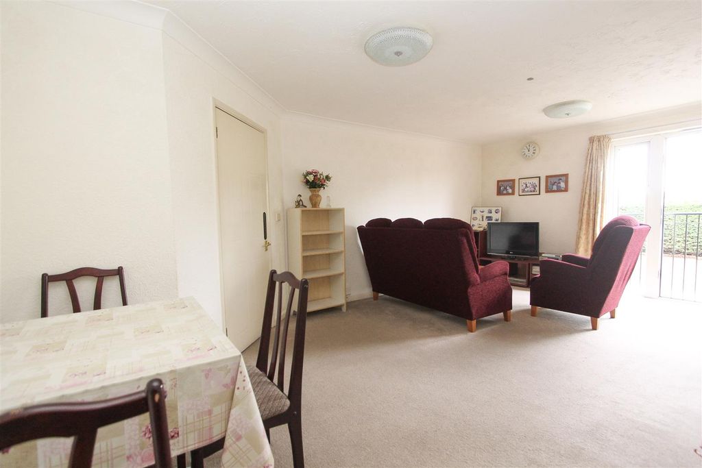 Property photo 2 of 15 Img_0071.Jpg