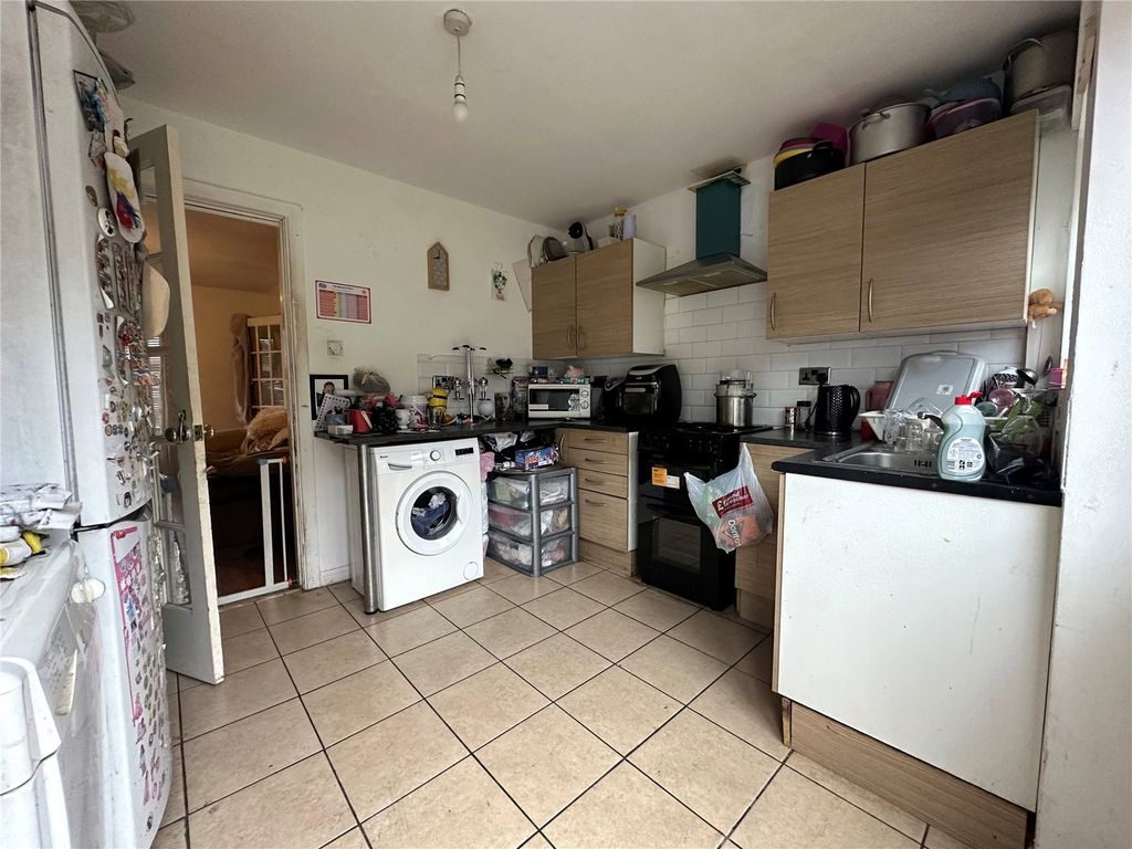 Property photo 2 of 11 Picture No. 09