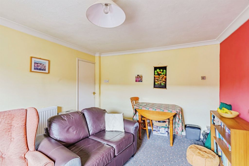 Property photo 3 of 16