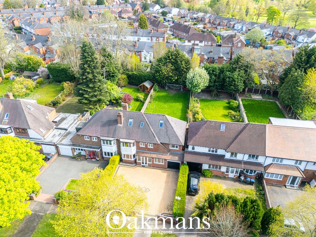 Property photo 2 of 47 Picture No. 03