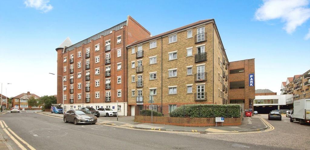 Property photo 1 of 17 Picture No. 20