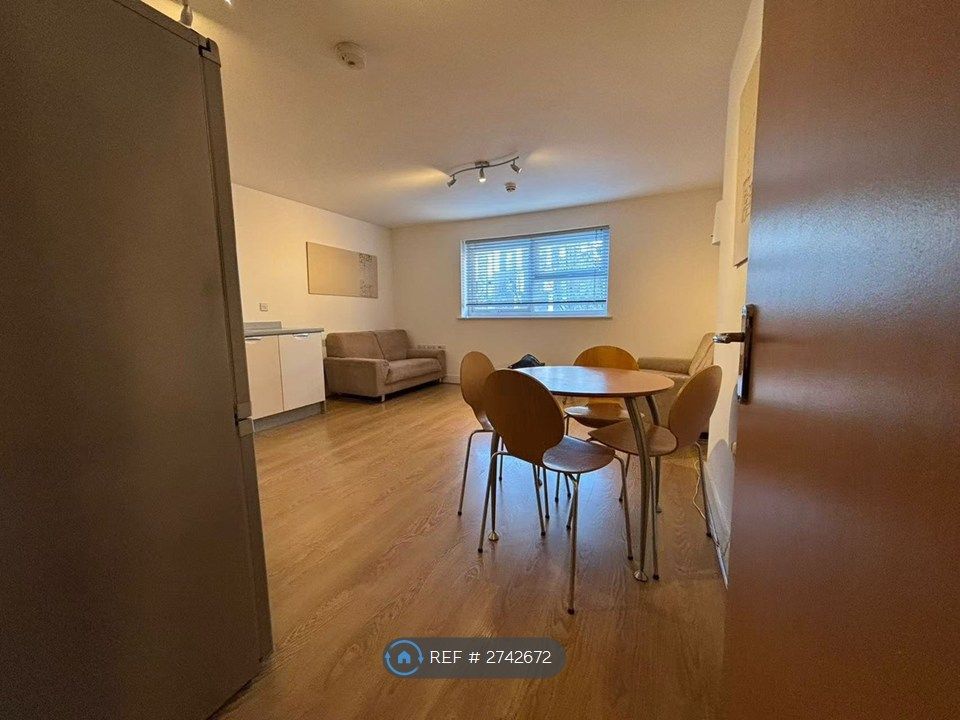 Property photo 2 of 7