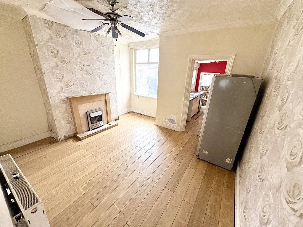 Property photo 3 of 10 Picture No. 02