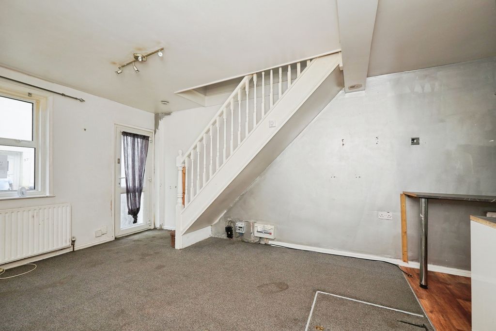 Property photo 2 of 11 Pbox-Img.Jpg