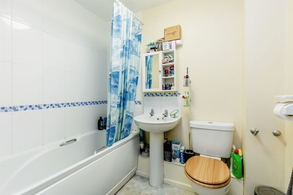 Additional image 9 of 2 bed flat for saleAvonmouth Road, Bristol BS11