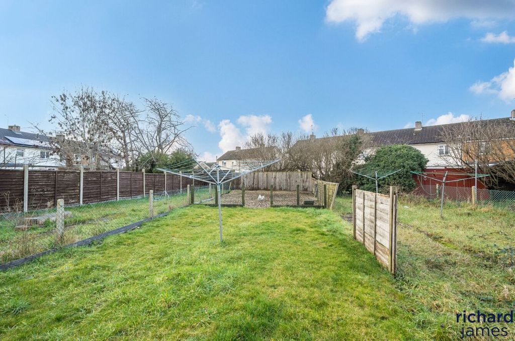 Property photo 2 of 23 0F5d7F053Eea4062904A35Ec5945Cbe2