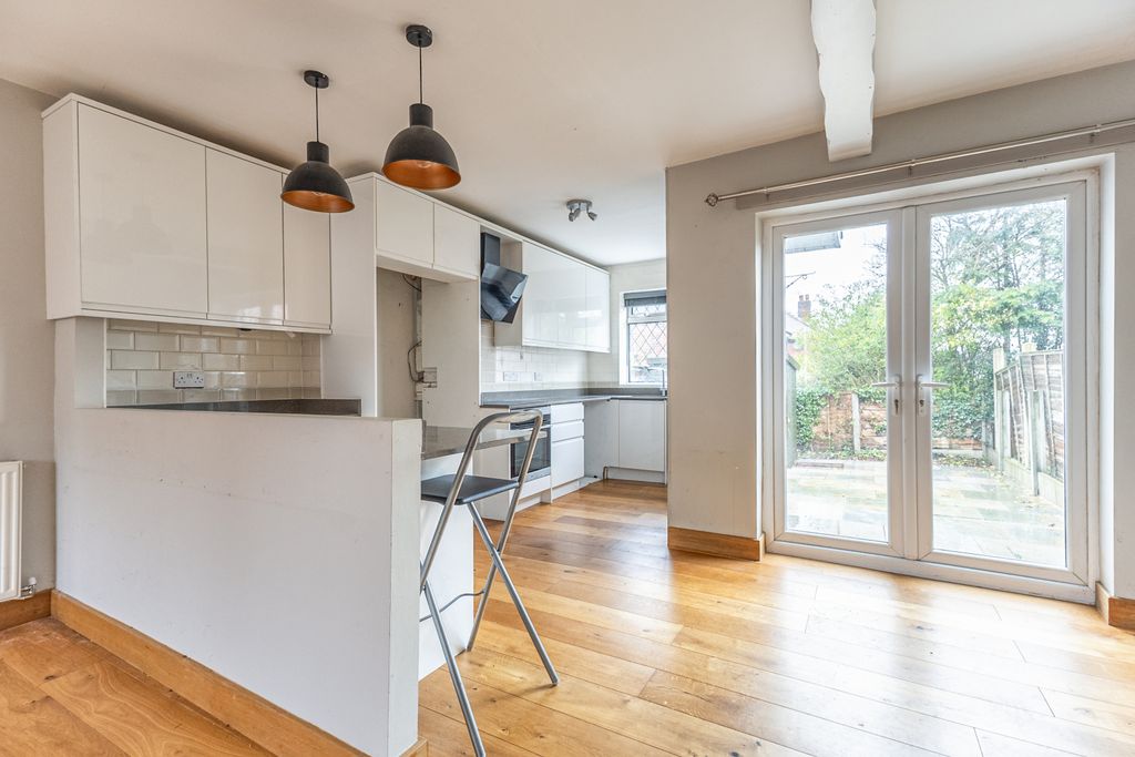 Property photo 2 of 16 Kitchen