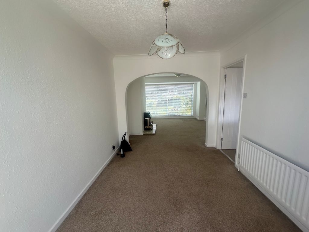 Property photo 2 of 15 Photo 11
