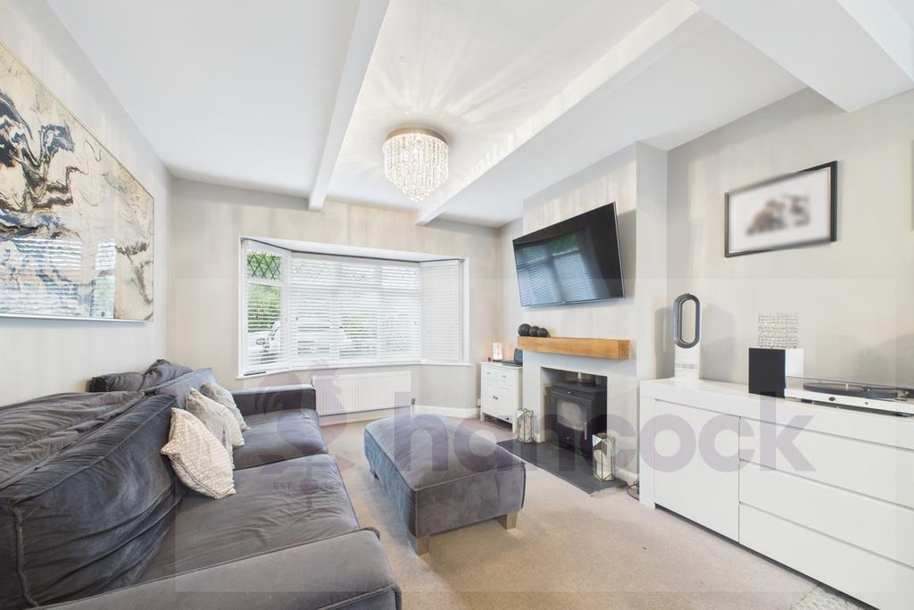 Property photo 3 of 17 Cam01894G0-Pr0182-Still007.Jpg