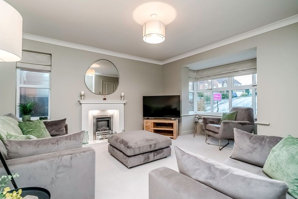 Property photo 3 of 49