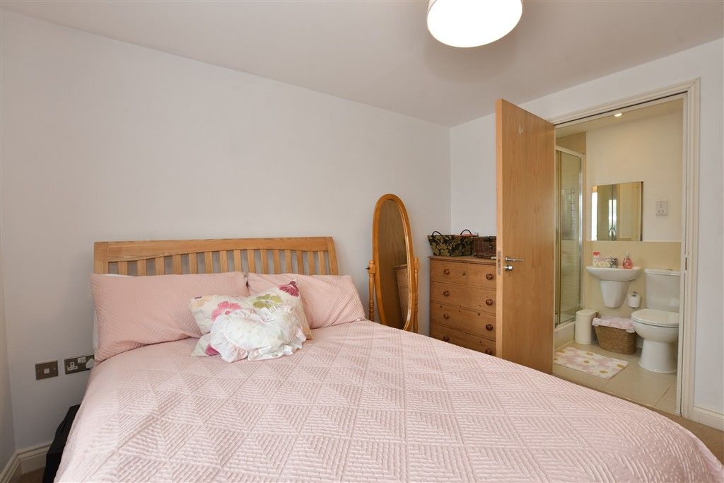 Property photo 2 of 11 Bedroom 1