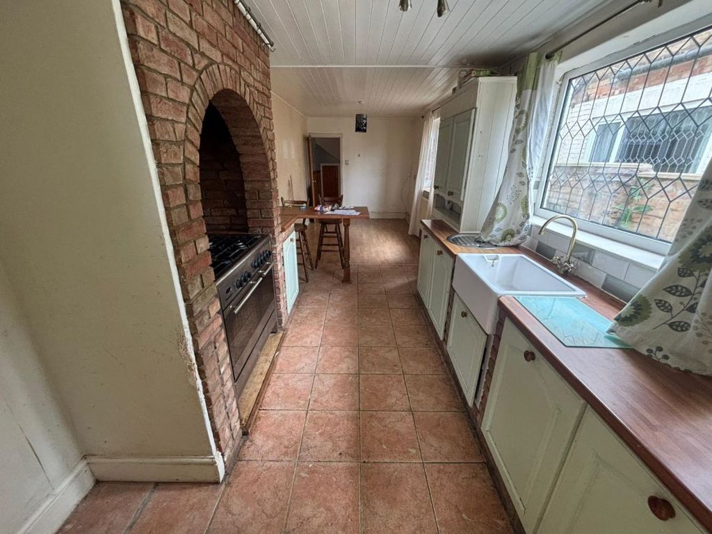 Property photo 2 of 10 Image 2