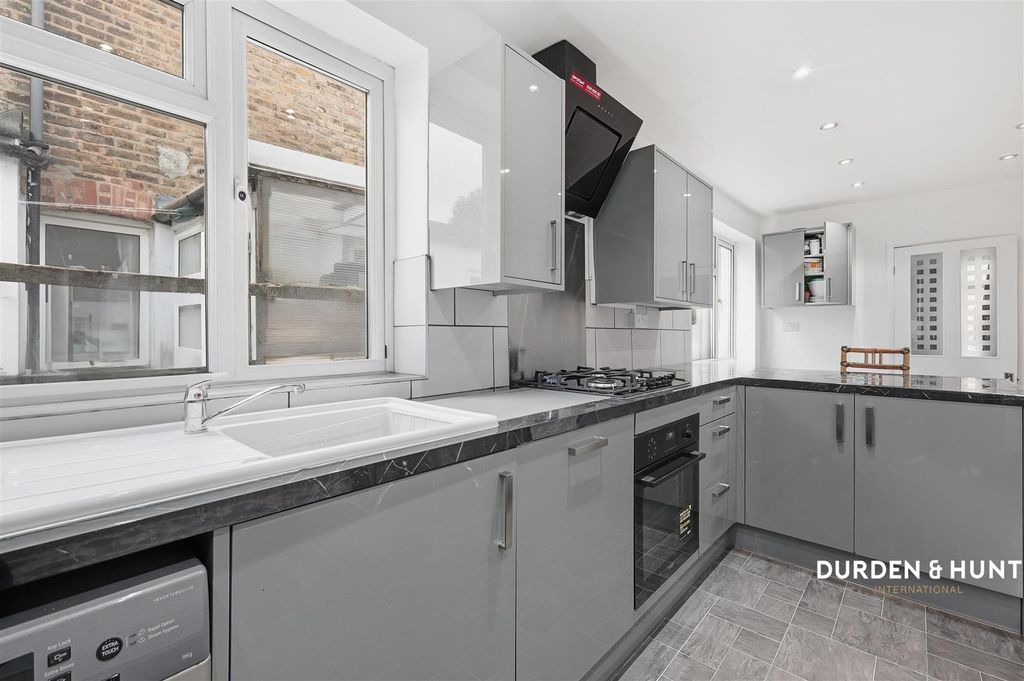 Property photo 3 of 26 St. Georges Road