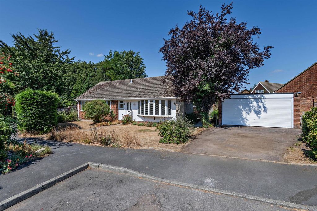 Property photo 1 of 17 Exterior Front