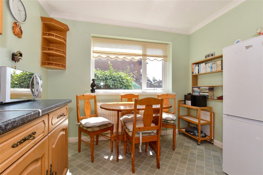 Property photo 3 of 17 Kitchen/Dining Room