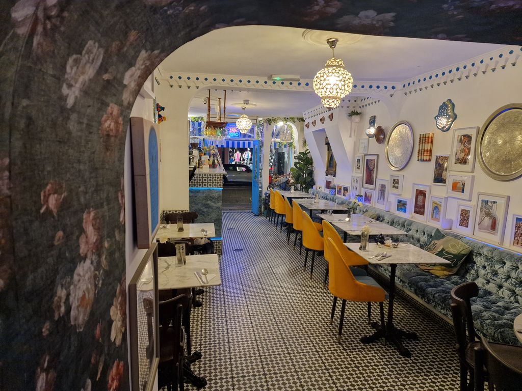 Property photo 2 of 30