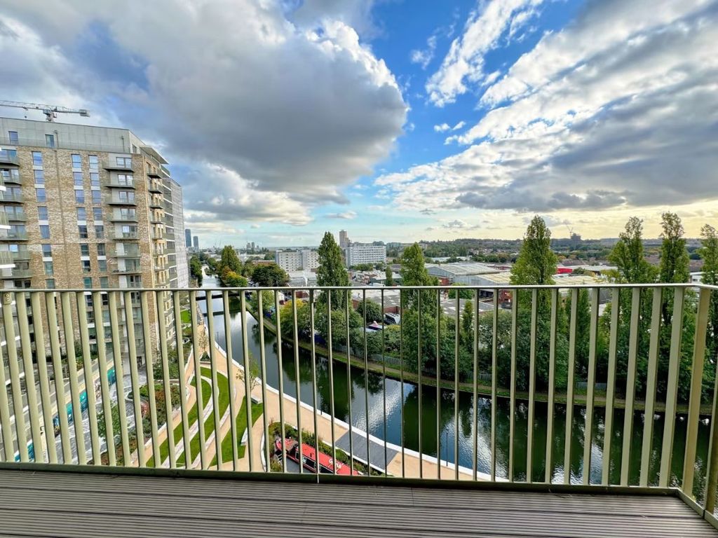 Property photo 2 of 14