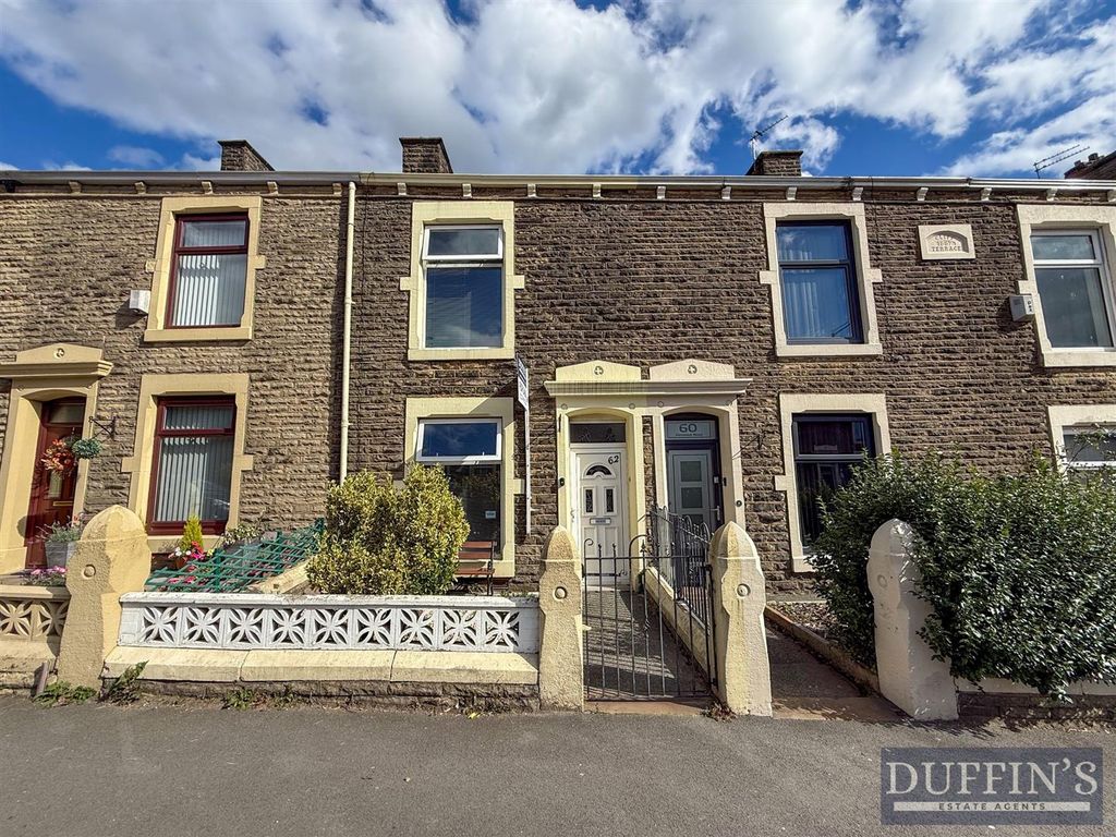 Property photo 1 of 14 External