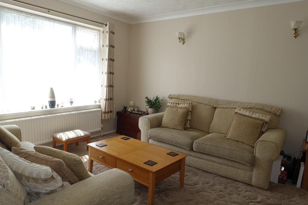 Property photo 3 of 25 Living Room