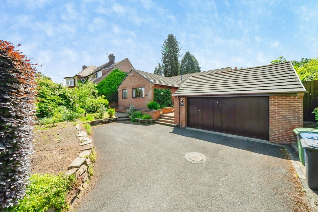 Property photo 1 of 18 Front