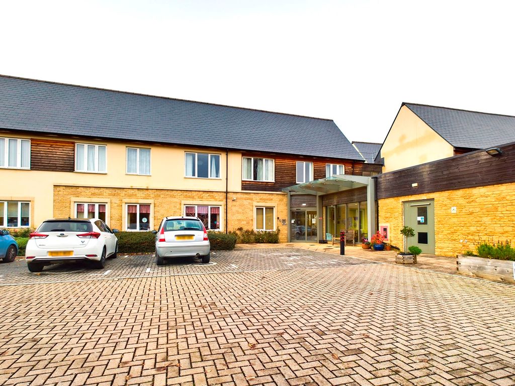 Property photo 2 of 9