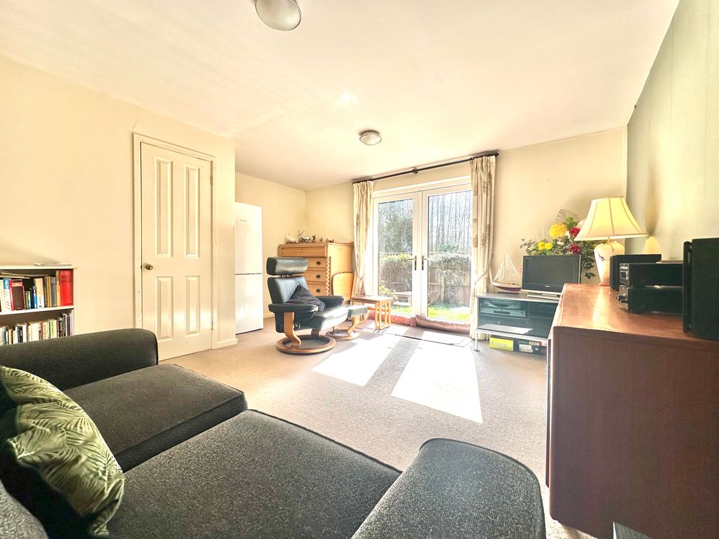 Property photo 3 of 13 Living Room