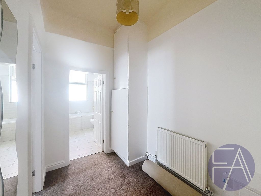 Property photo 3 of 13 4434845