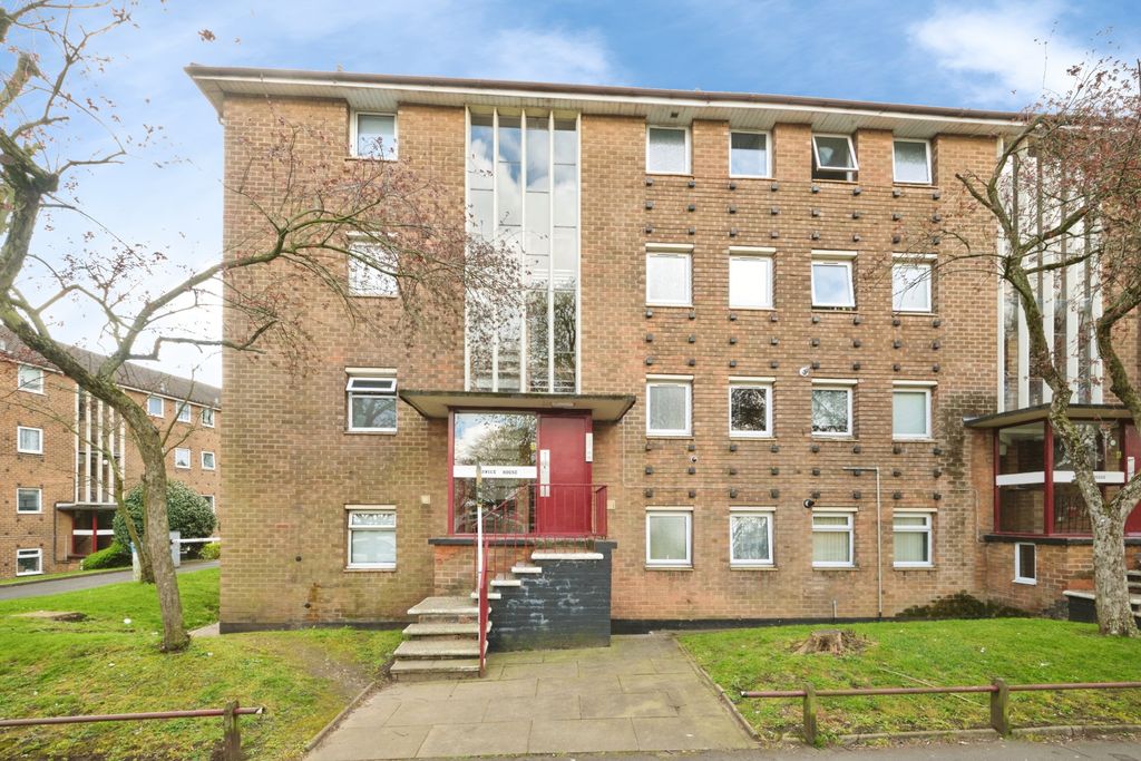 Property photo 1 of 15