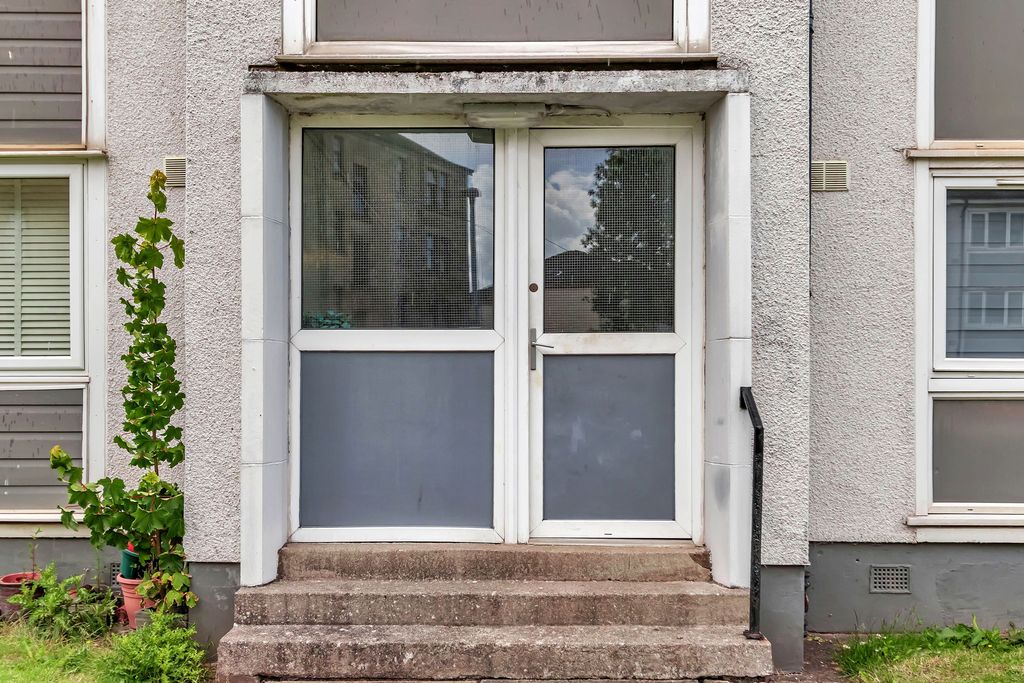 Property photo 2 of 19 1