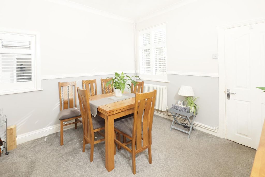 Property photo 3 of 13 Dining Room