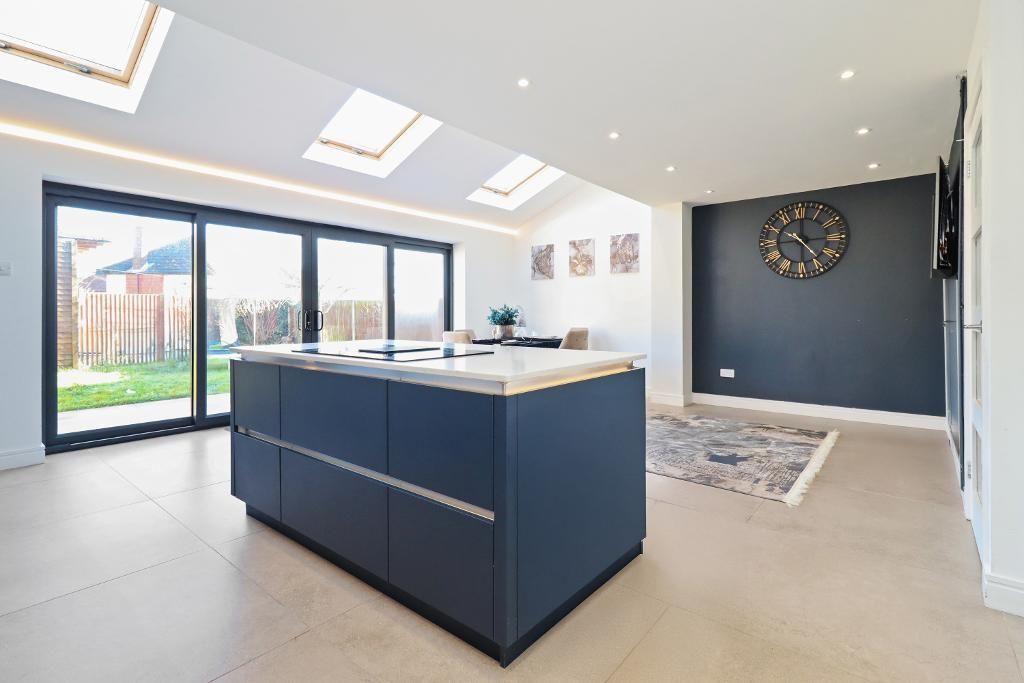 Property photo 3 of 18 Photo 3