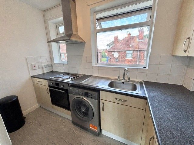 Property photo 3 of 6 Kitchen