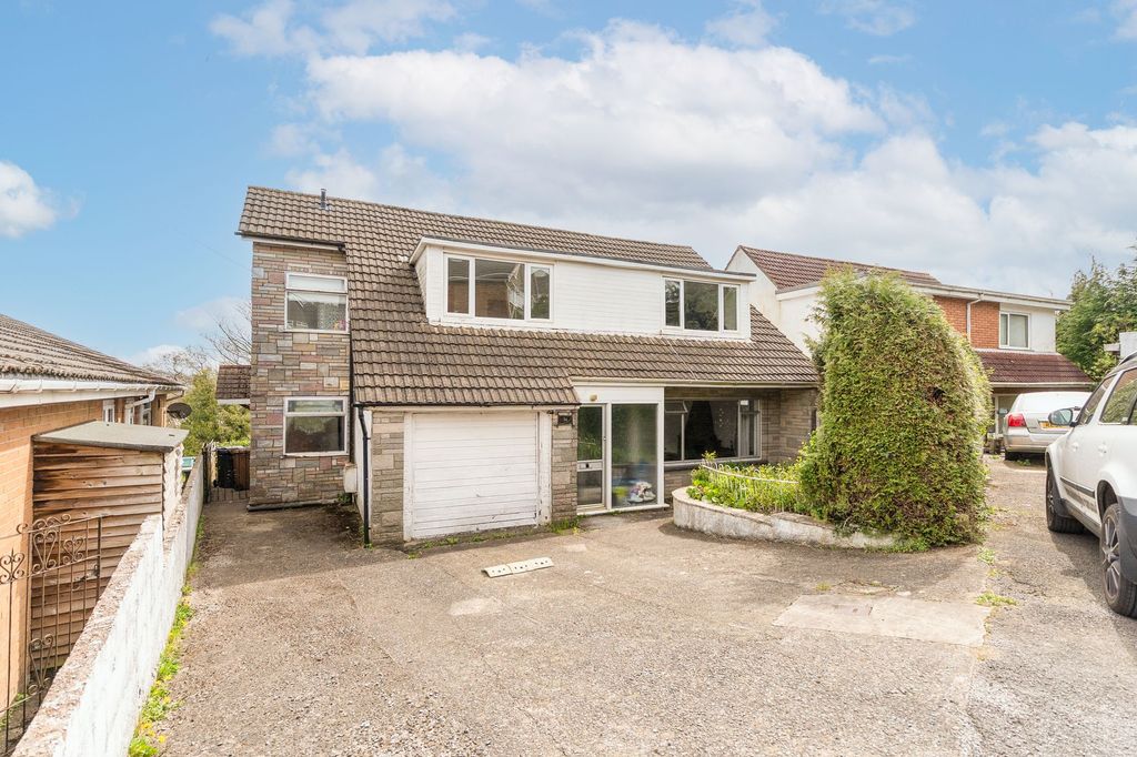 Property photo 1 of 25