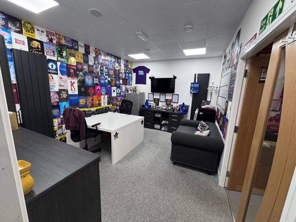 Property photo 3 of 6