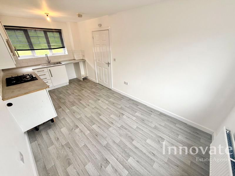 Property photo 3 of 13 Photo 12