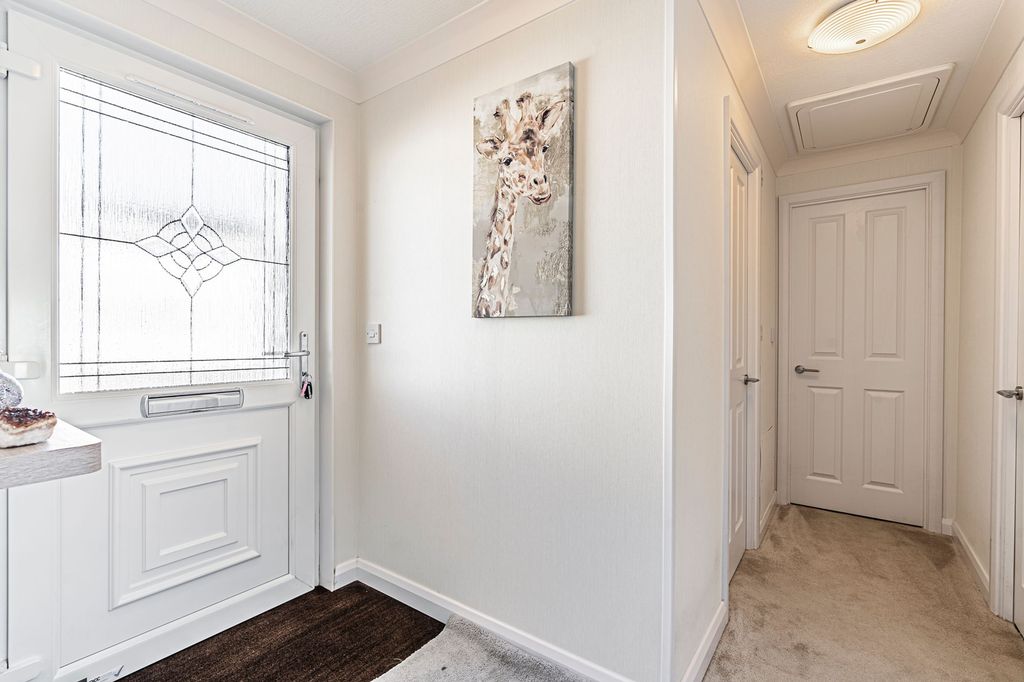 Property photo 3 of 30