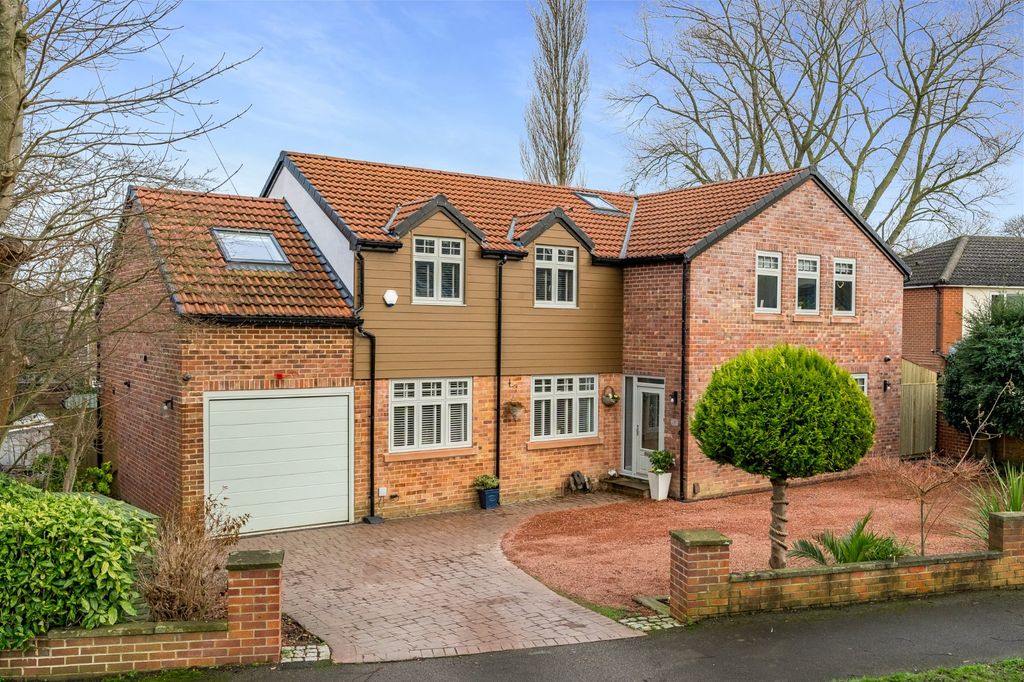 Property photo 1 of 34 Picture No. 36