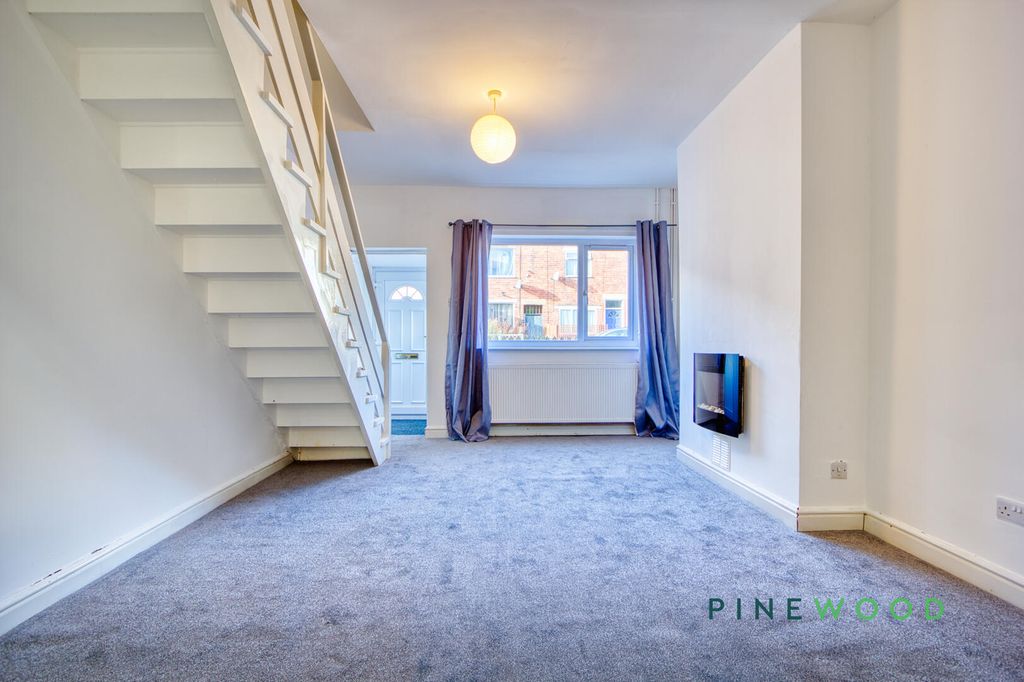 Property photo 2 of 18 Living Room