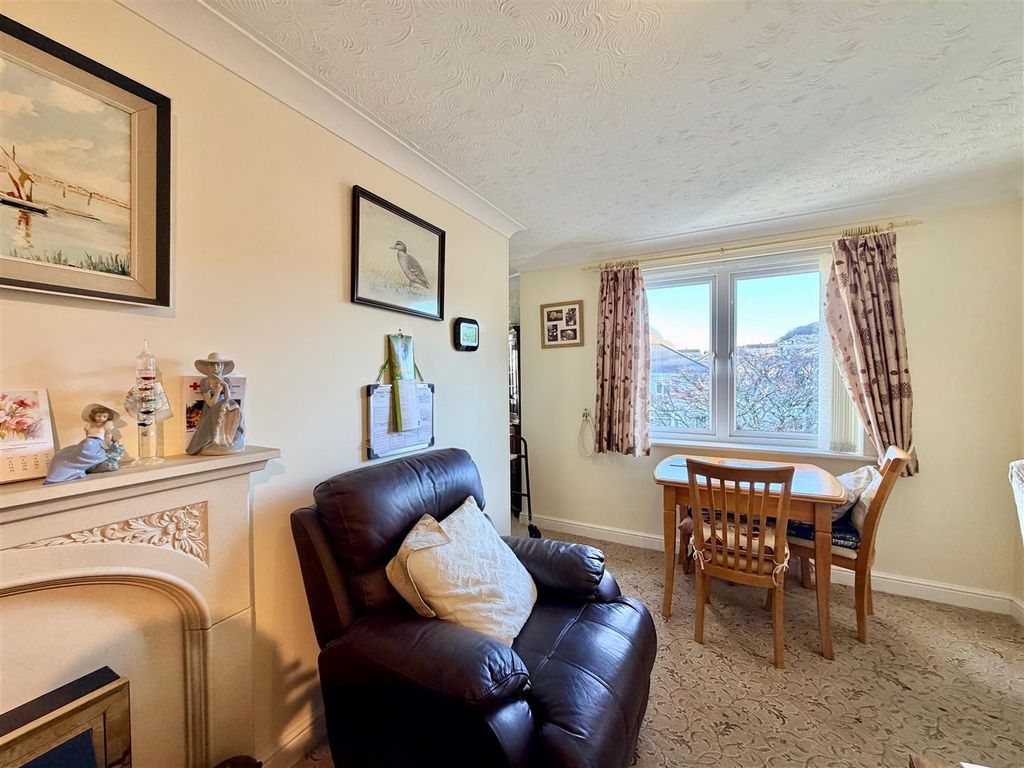 Property photo 3 of 12 Img_1179.Jpeg