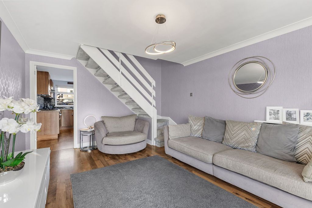 Property photo 3 of 16