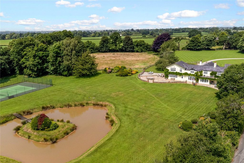 Property photo 1 of 19 Aerial