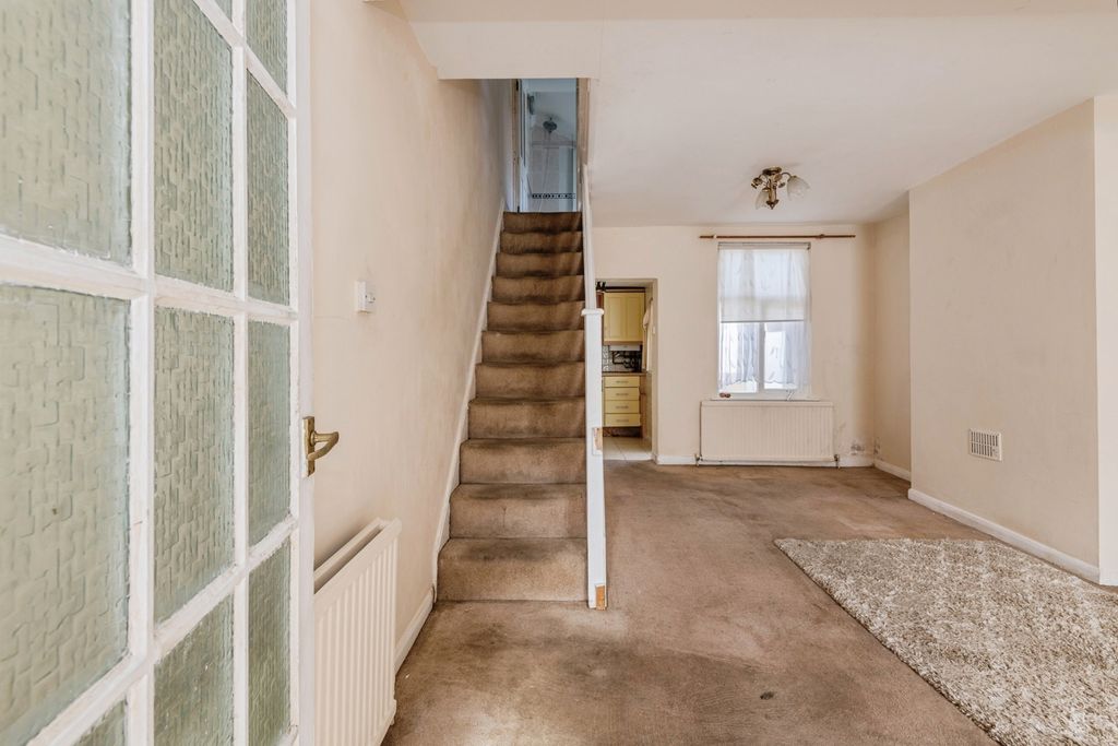 Property photo 3 of 13 Pbox-Img.Jpg