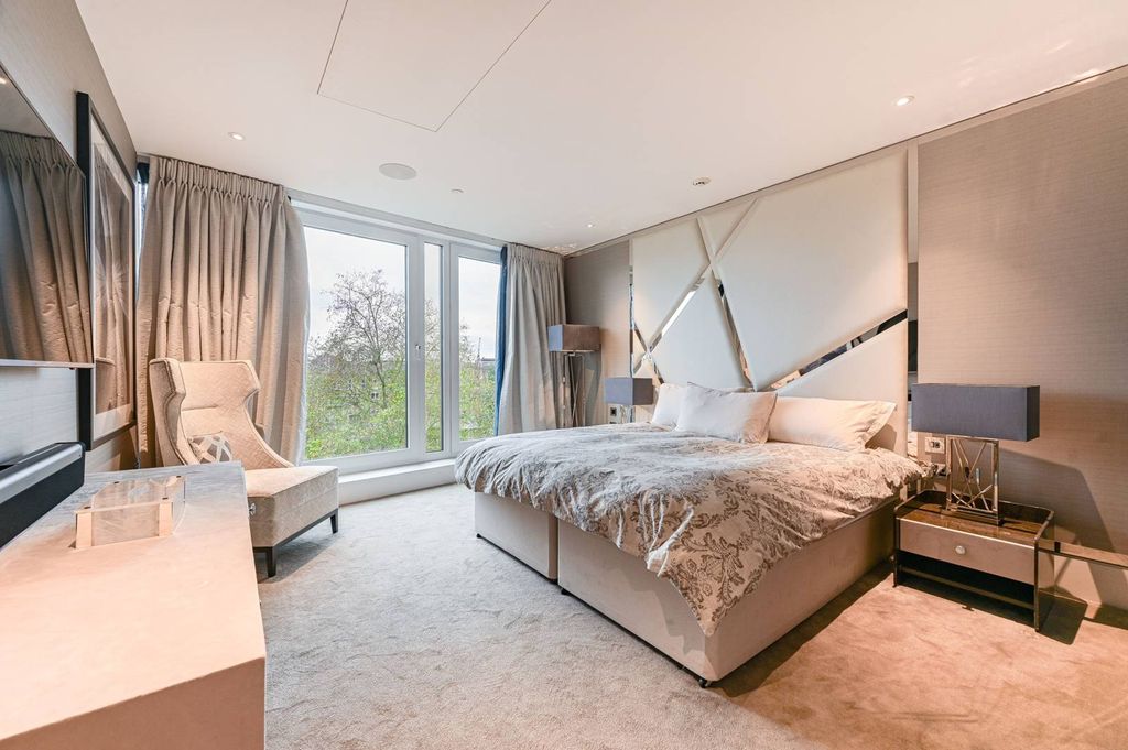 Property photo 3 of 28