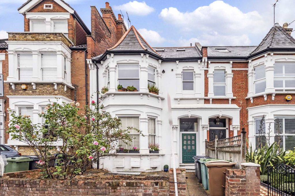 Property photo 1 of 5