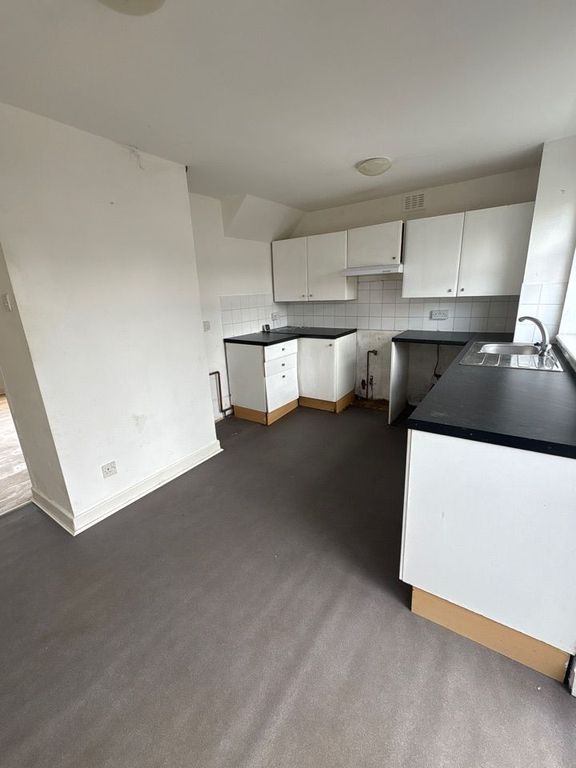 Property photo 3 of 7 Kstvn Kitchen