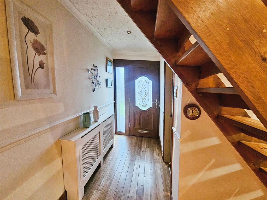 Property photo 3 of 25 Fe5A316B-20251127_105717.Jpg