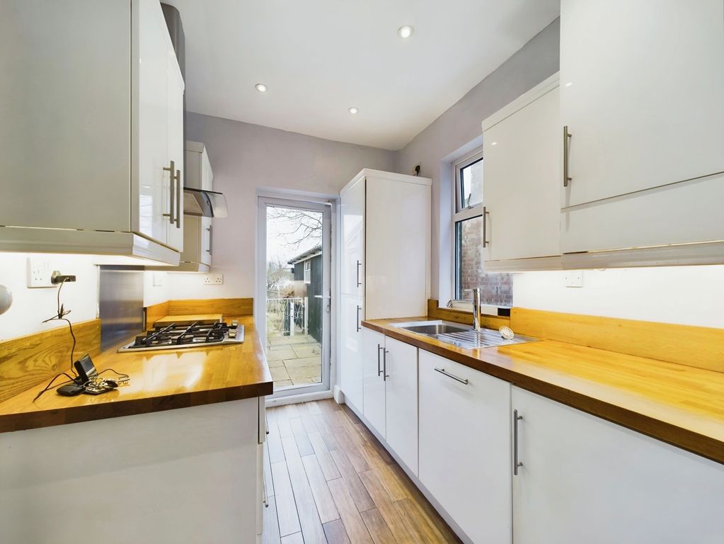 Property photo 2 of 14